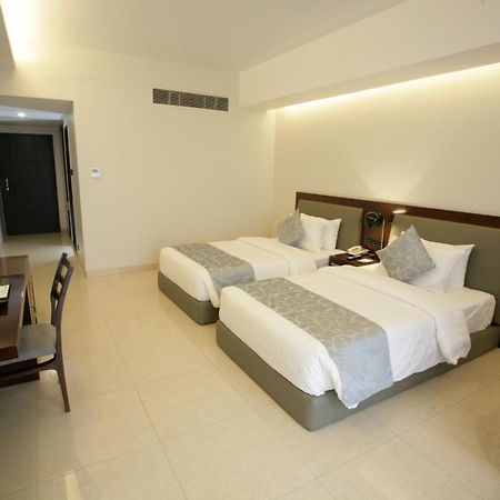 Sky City Hotel Ντάκα Εξωτερικό φωτογραφία